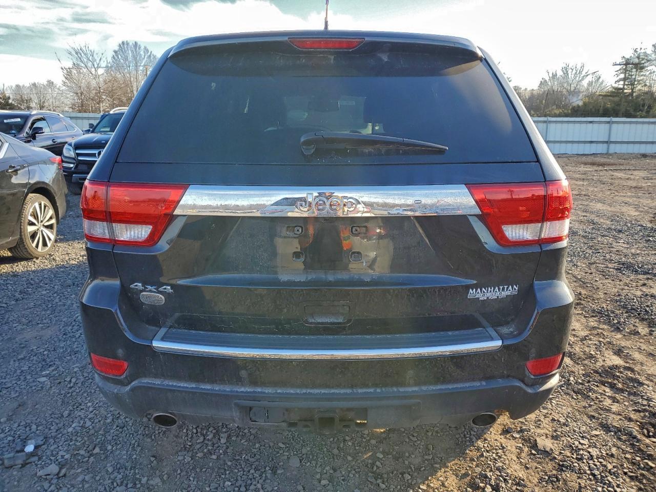 2011 Jeep Grand Cherokee Overland - Фото 6