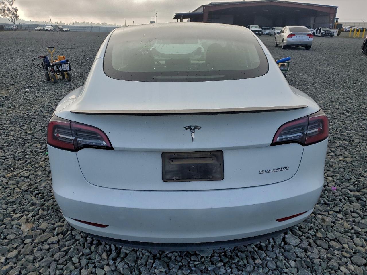 2023 Tesla Model 3 - Фото 6