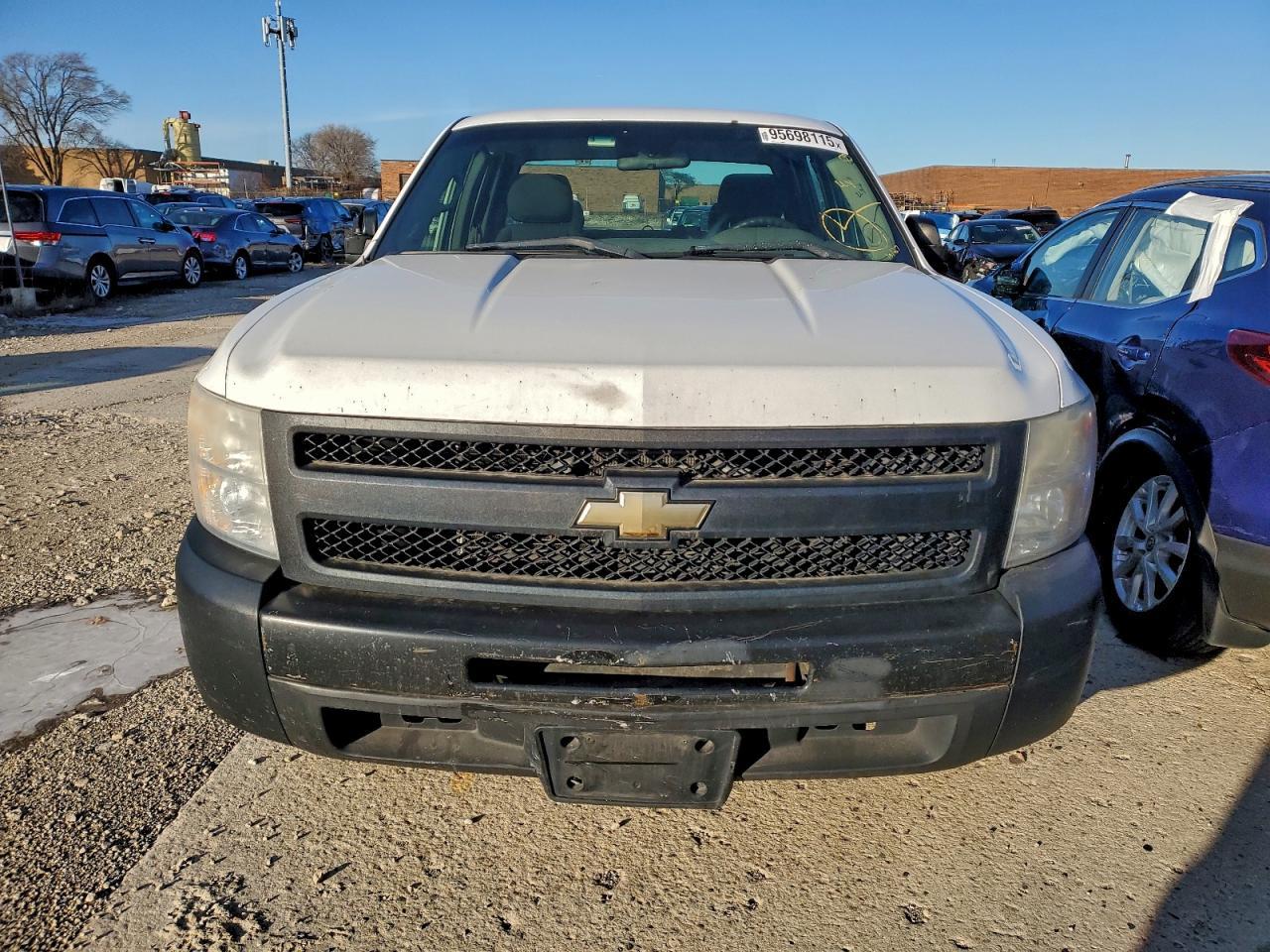 2011 Chevrolet Silverado C1500 - Фото 5