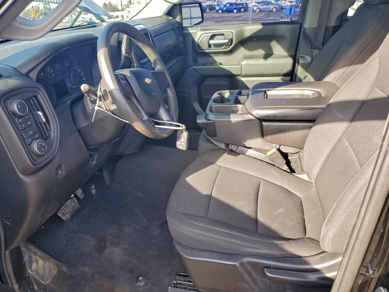 2022 Chevrolet Silverado Ltd K1500 Custom - Image 7