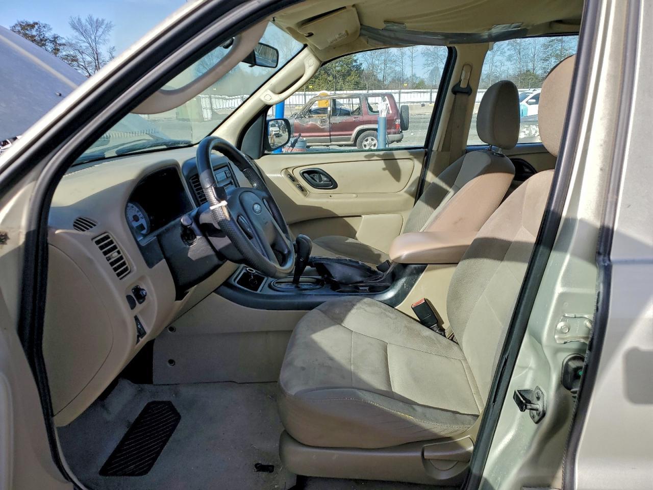 2005 Ford Escape Xls - Фото 7