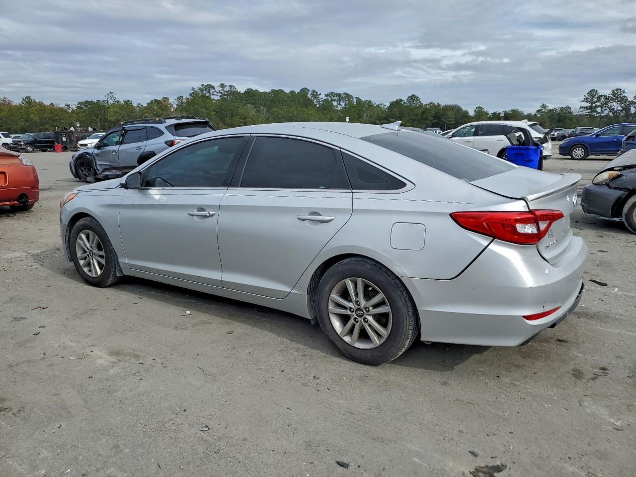 2015 Hyundai Sonata Se - Фото 2