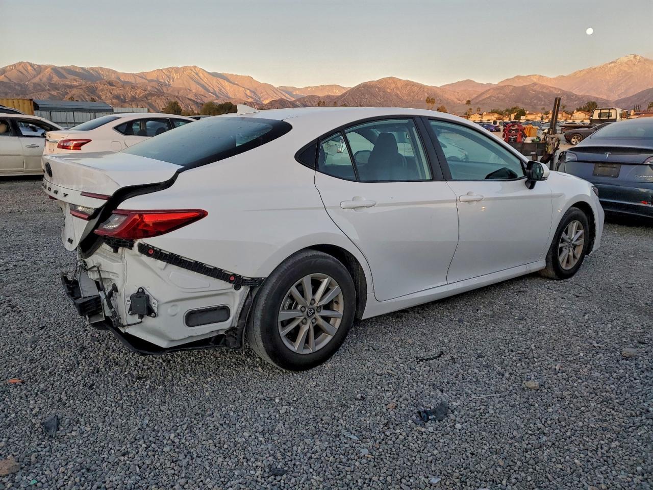 2025 Toyota Camry Xse - Фото 3