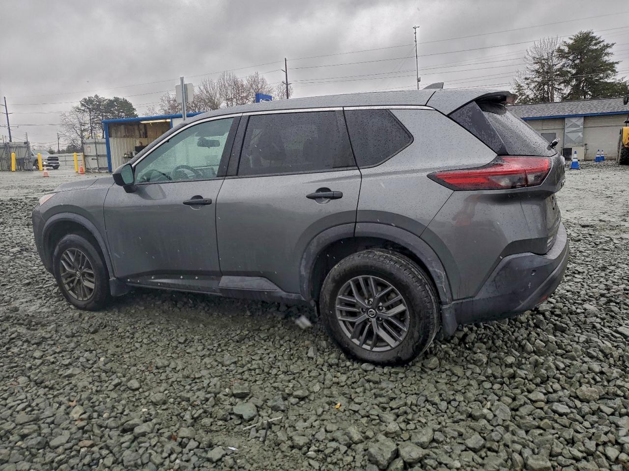 2021 Nissan Rogue S - Фото 2