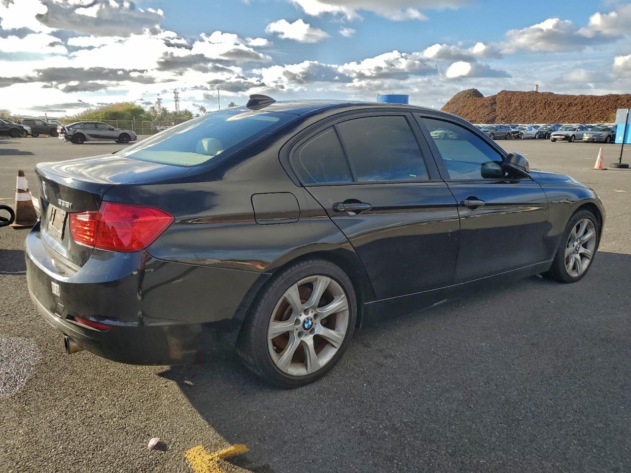 2012 BMW 335 I - Фото 3