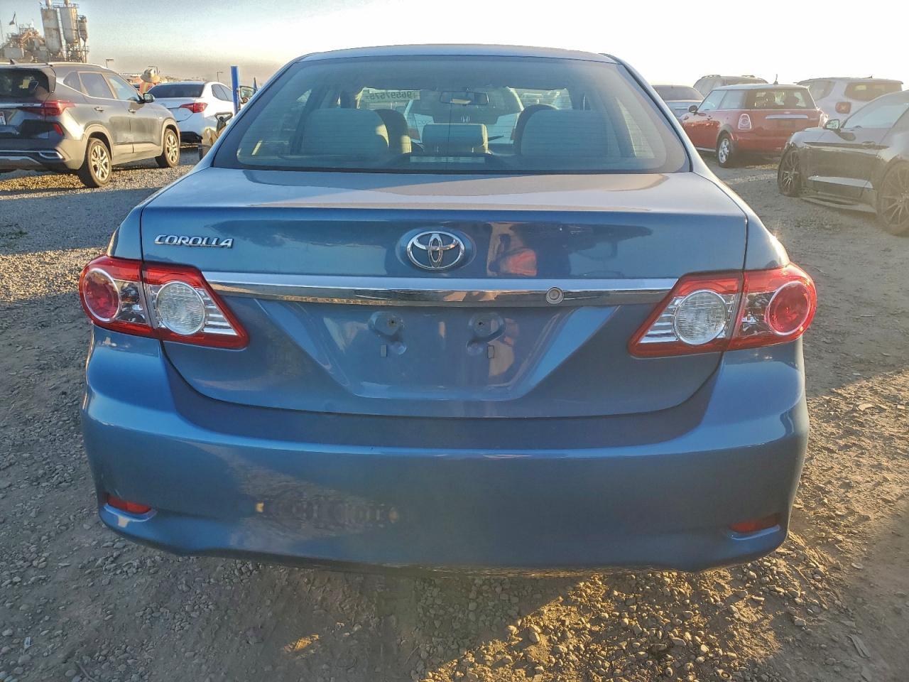 2013 Toyota Corolla Base - Фото 6