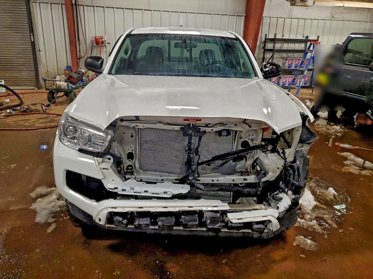 2017 Toyota Tacoma Access Cab - Фото 5