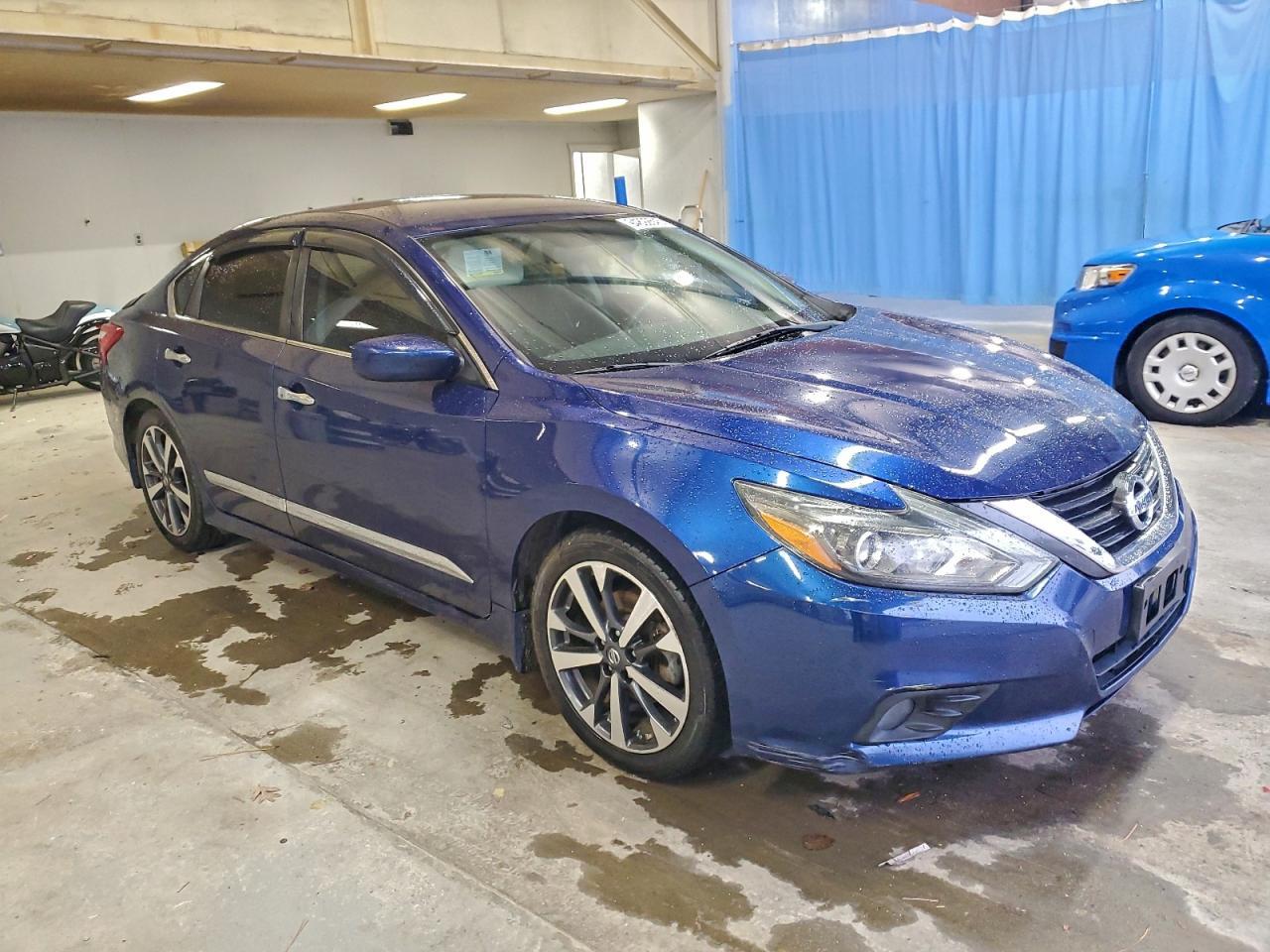 2016 Nissan Altima 2.5 - Image 4
