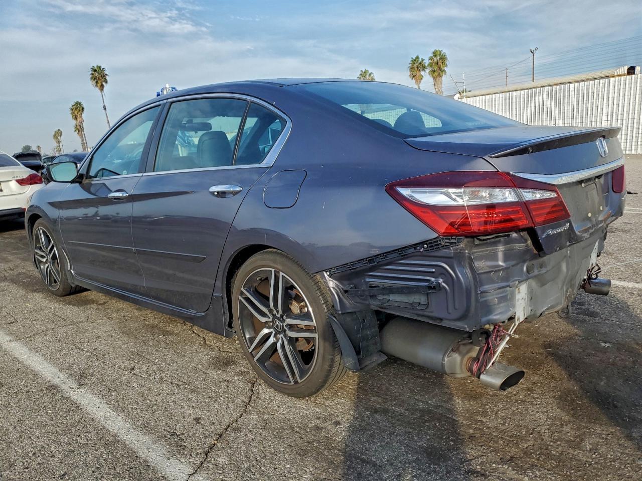 2016 Honda Accord Sport - Image 2
