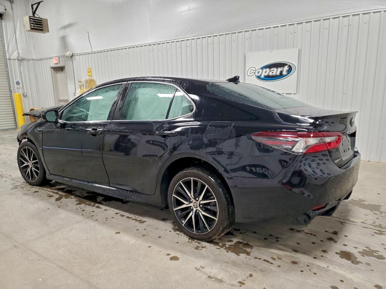 2023 Toyota Camry Se Night Shade - Image 2