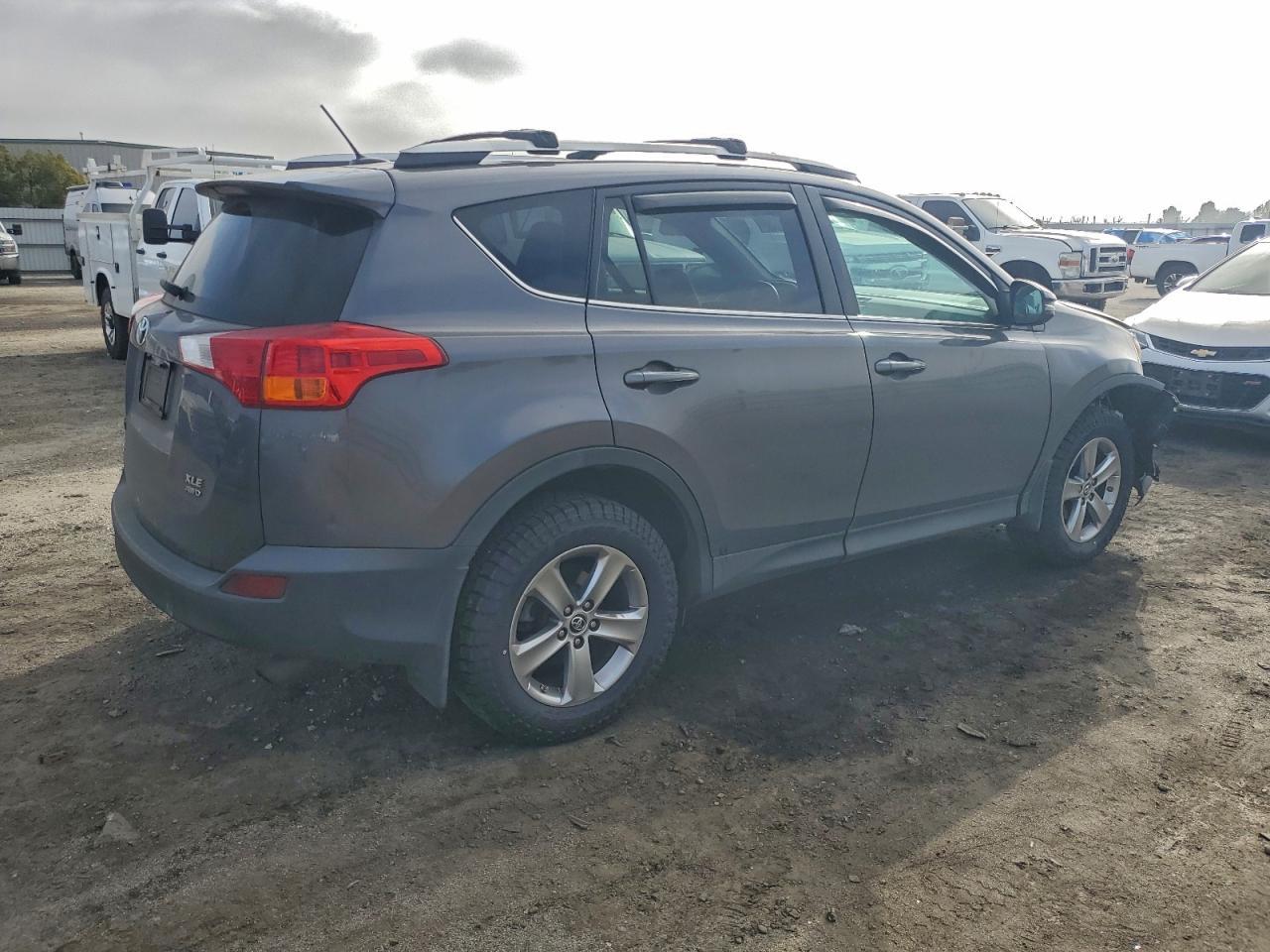 2015 Toyota Rav4 Xle - Фото 3