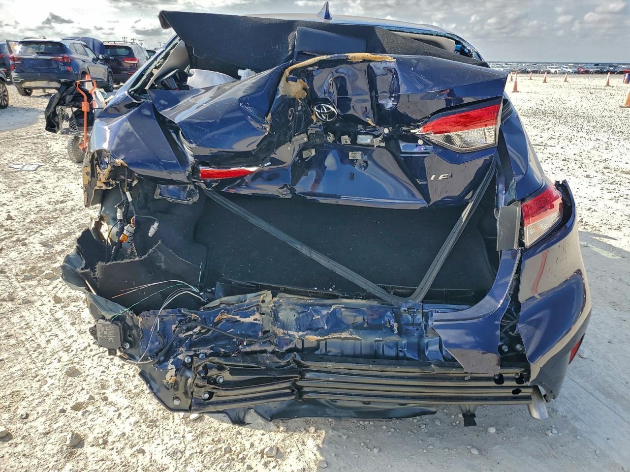 2026 Toyota Corolla Le - Фото 6