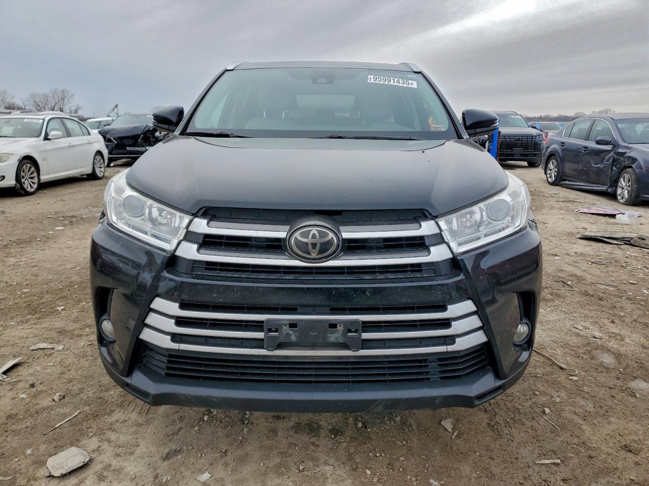 2017 Toyota Highlander Se - Image 5