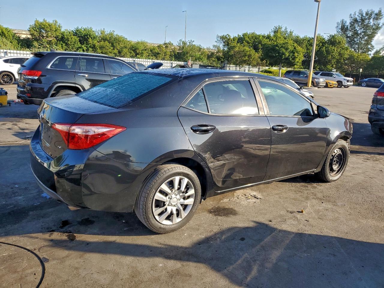 2018 Toyota Corolla L - Фото 3