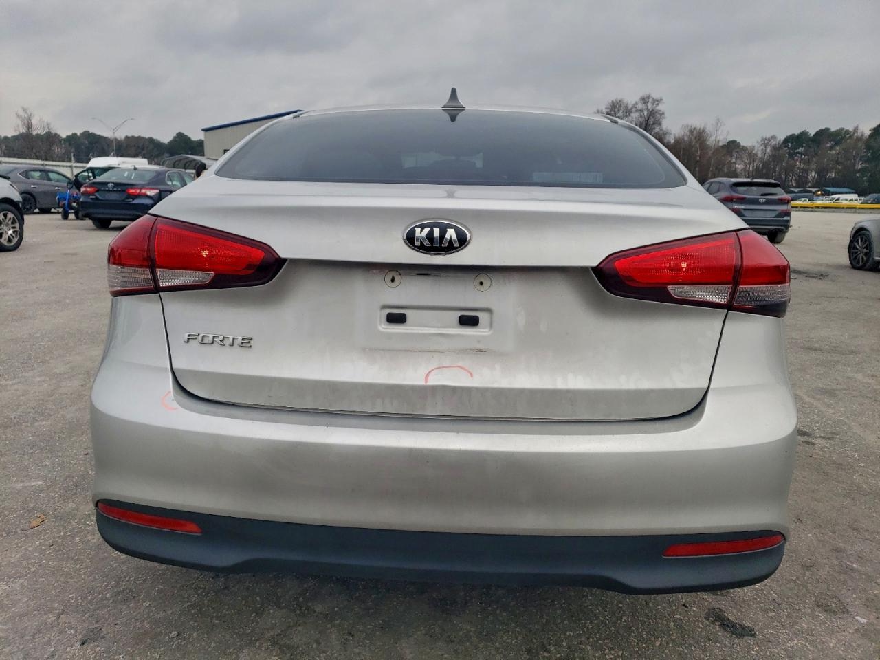 2018 Kia Forte Lx - Image 6