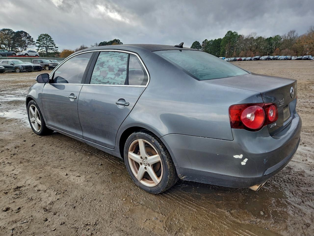 2009 Volkswagen Jetta Se - Image 2