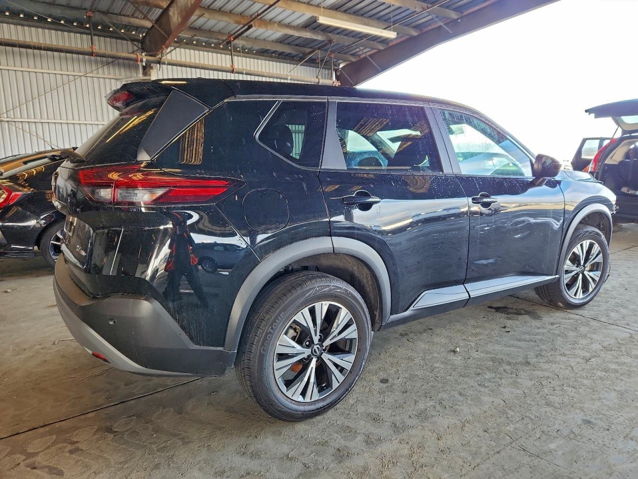 2023 Nissan Rogue Sv - Фото 3