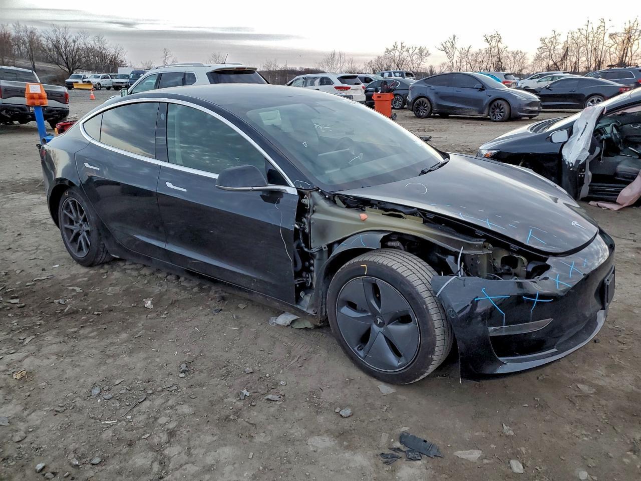 2019 Tesla Model 3 - Image 4