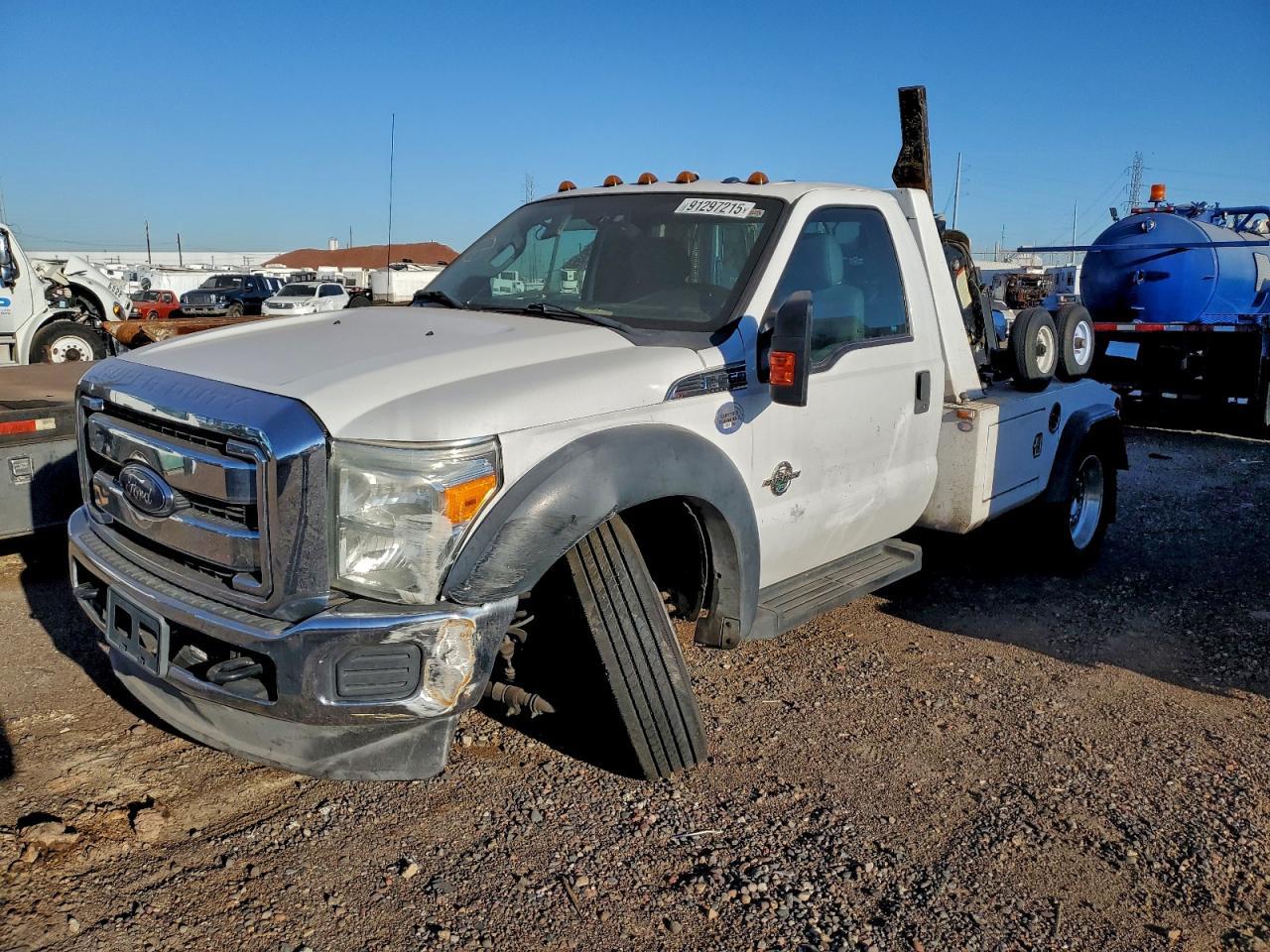 2016 Ford F550 Super Duty - Фото 2