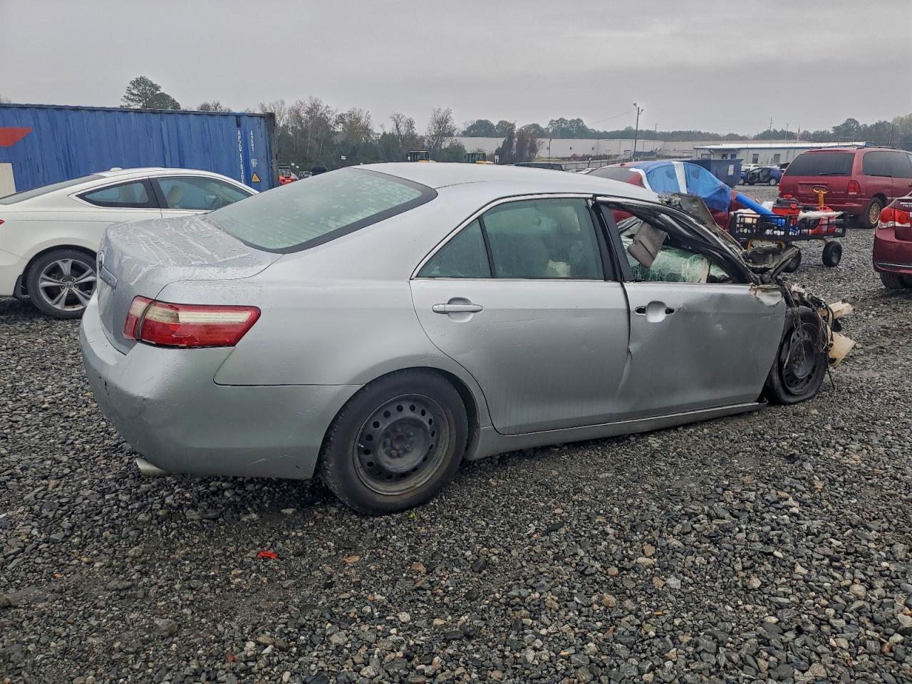 2007 Toyota Camry Ce - Image 3