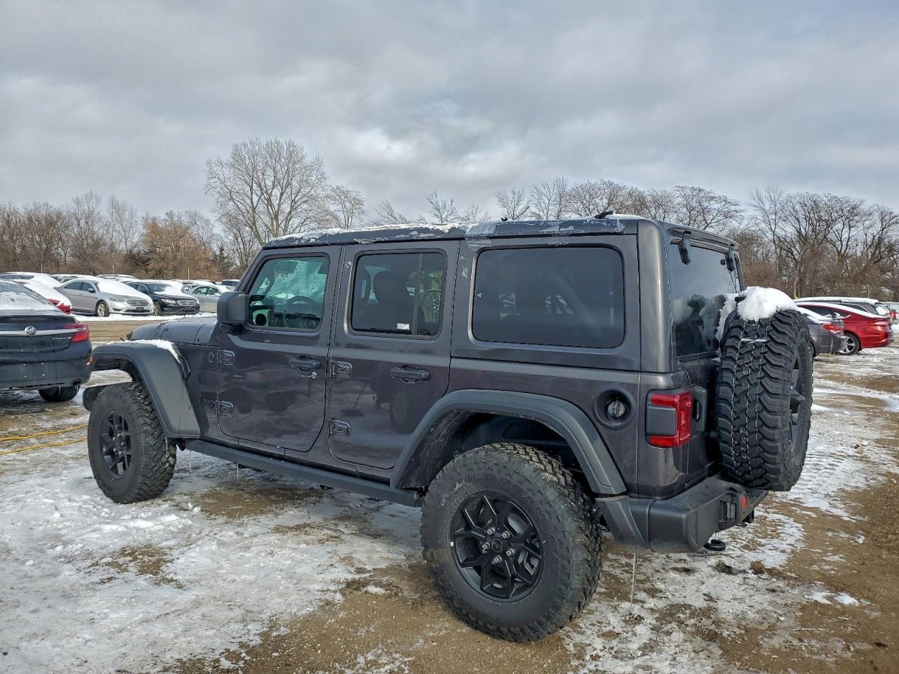 2025 Jeep Wrangler Sport - Фото 2