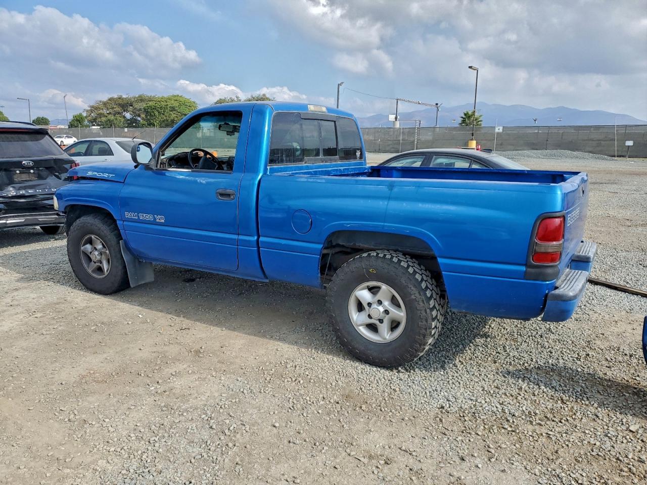 2000 Dodge Ram 1500 - Фото 2