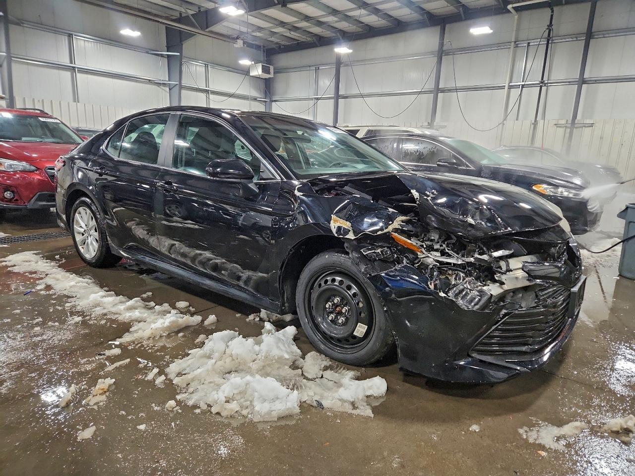 2018 Toyota Camry Le - Image 4