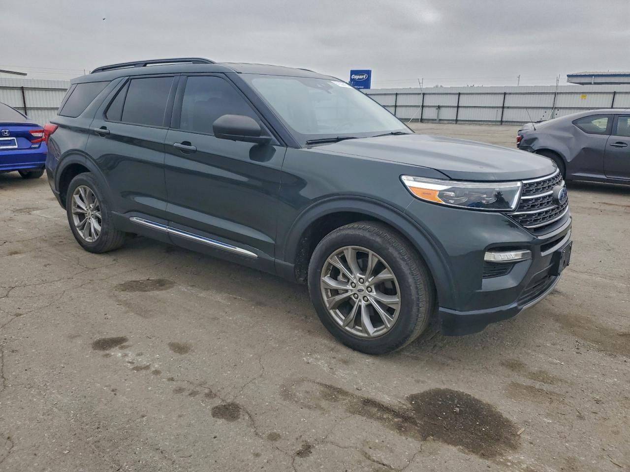 2022 Ford Explorer Xlt - Image 4