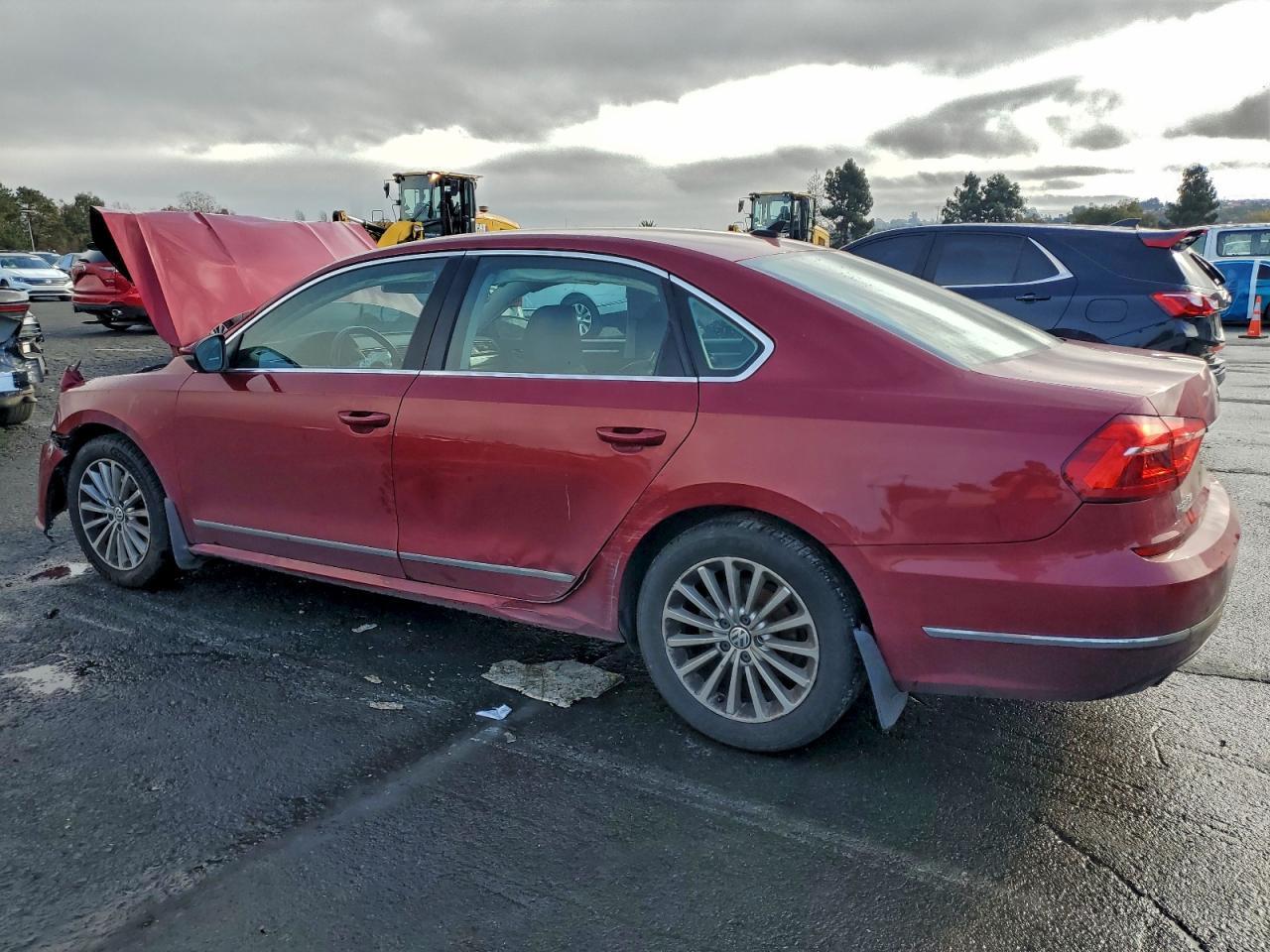 2016 Volkswagen Passat Se - Фото 2