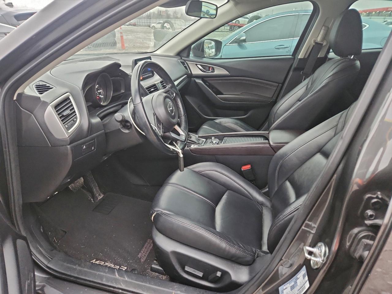 2018 Mazda 3 Touring - Image 7