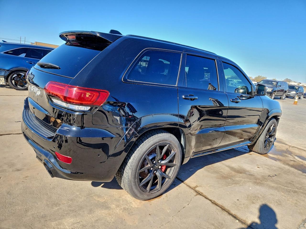 2019 Jeep Grand Cherokee Srt-8 - Image 3