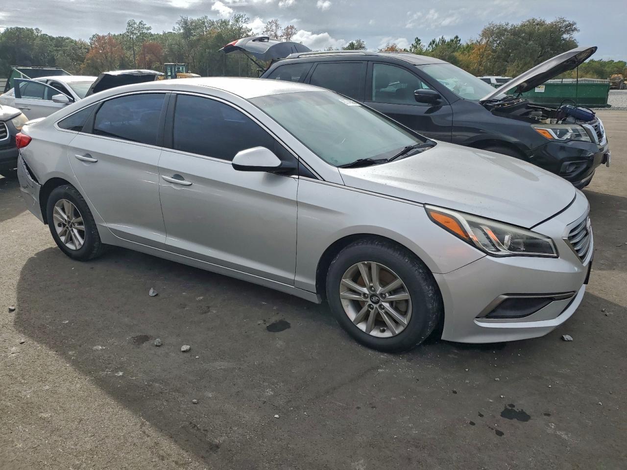 2016 Hyundai Sonata Se - Image 4