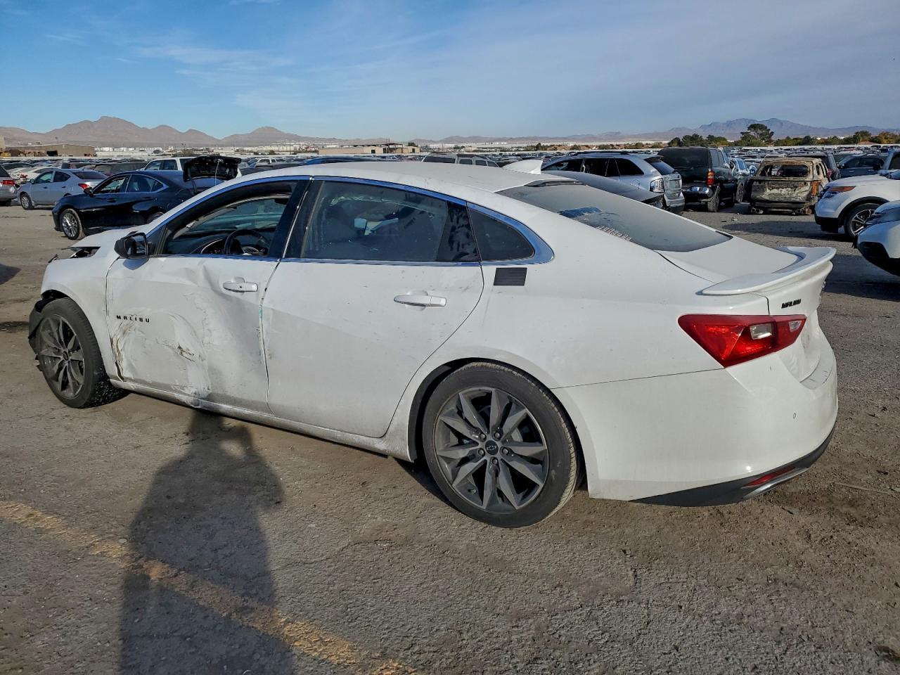 2023 Chevrolet Malibu Rs - Image 2