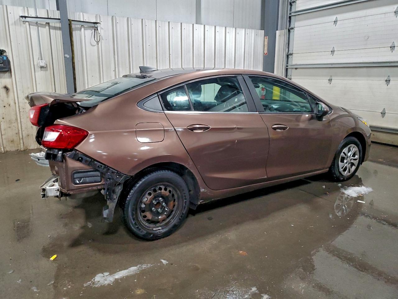 2019 Chevrolet Cruze Ls - Фото 3