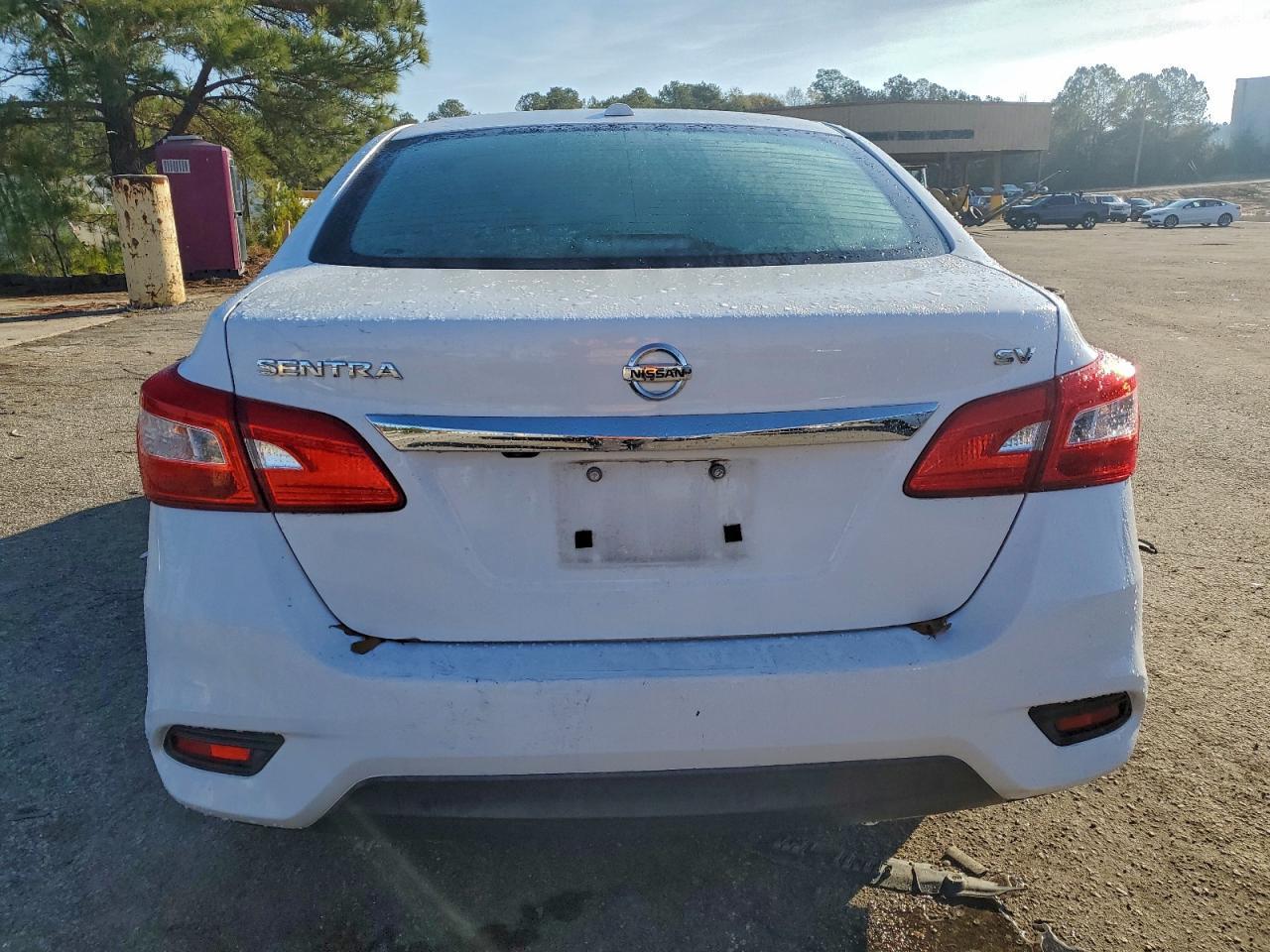 2018 Nissan Sentra S - Image 6
