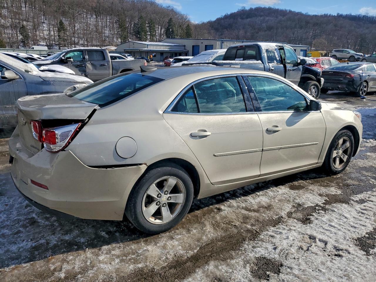 2015 Chevrolet Malibu Ls - Фото 3