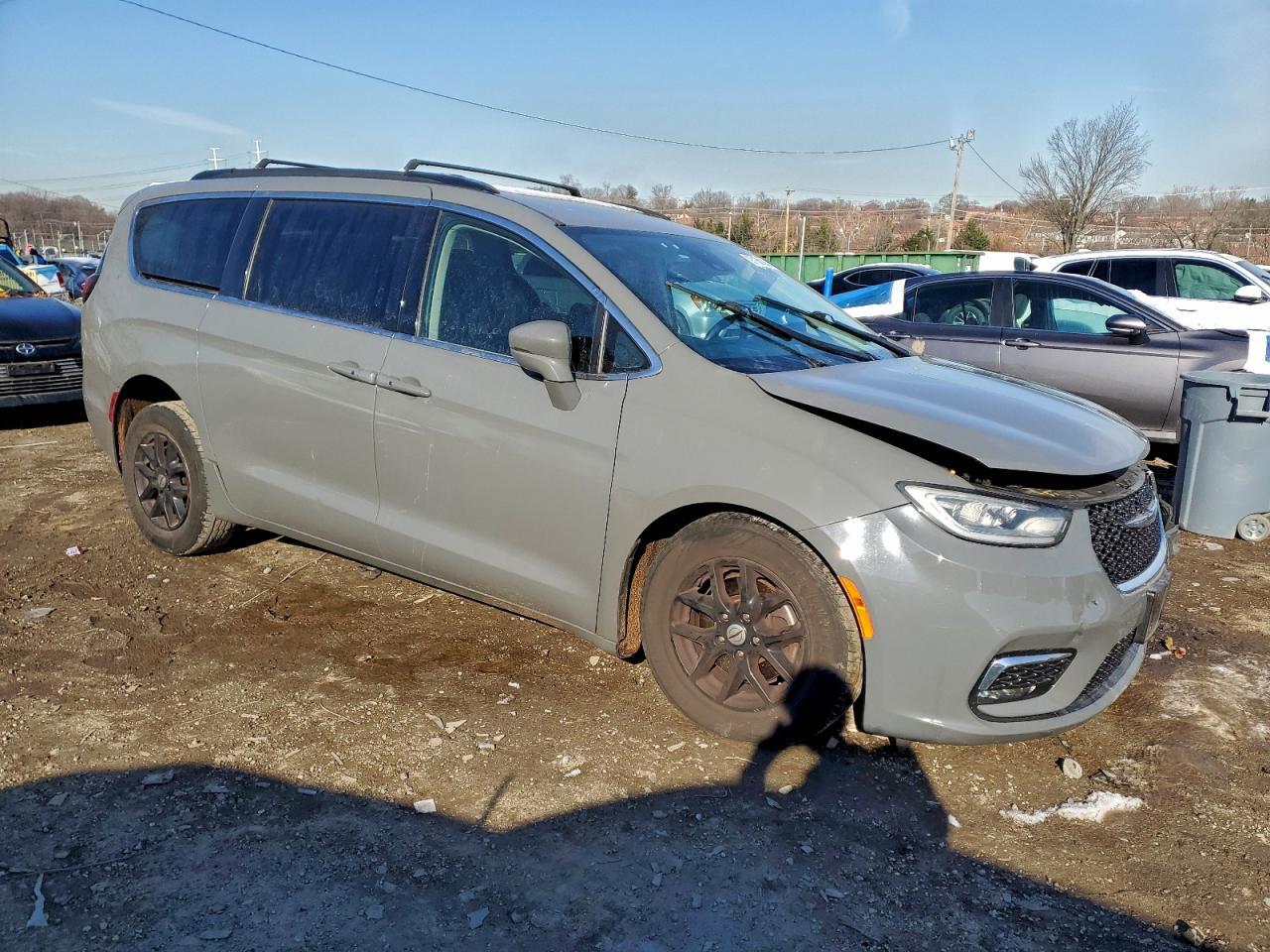 2022 Chrysler Pacifica Touring L - Фото 4