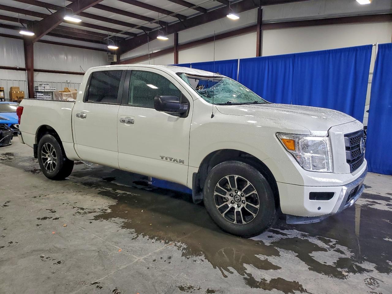 2021 Nissan Titan Sv - Фото 4