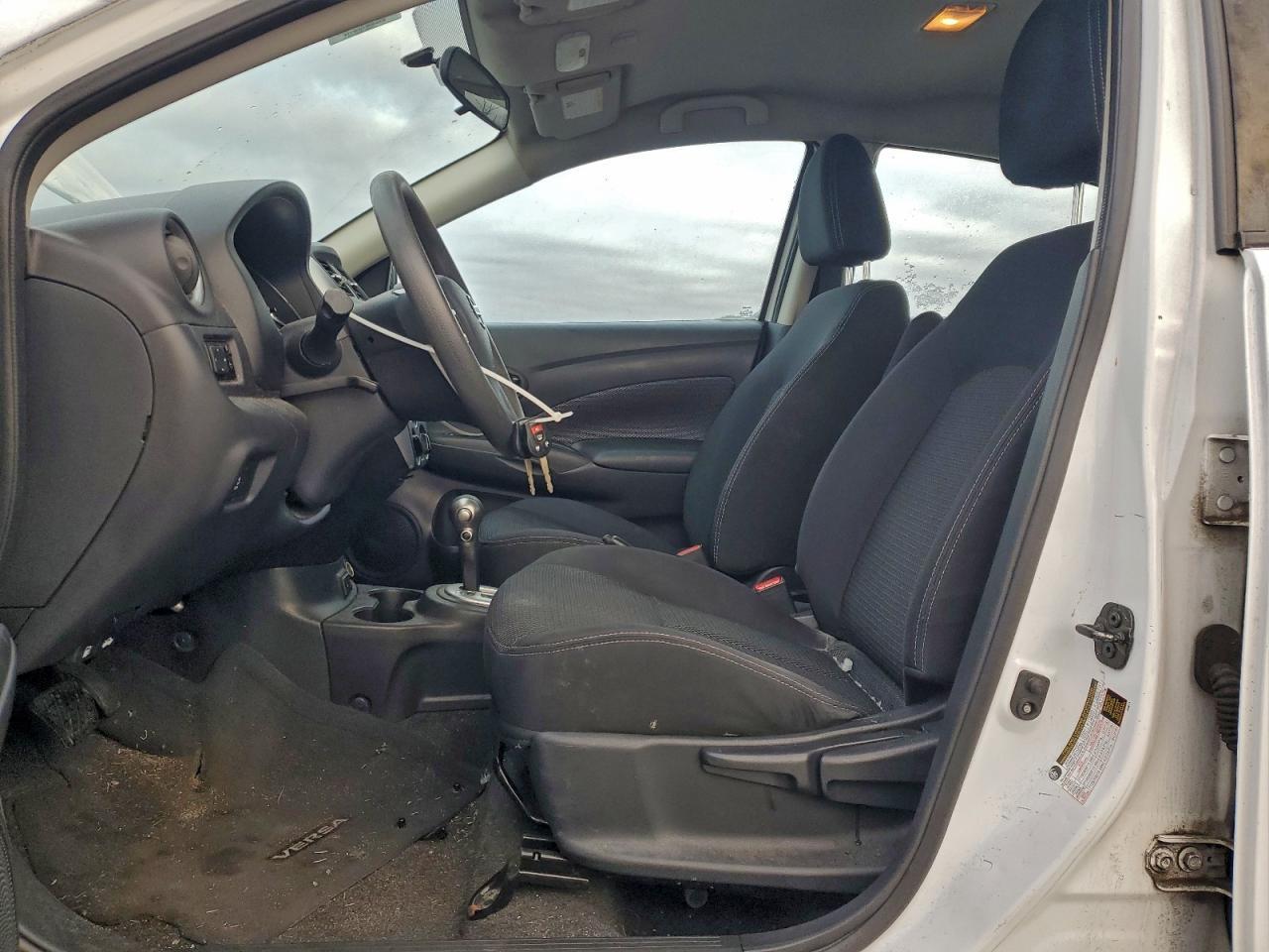 2017 Nissan Versa - Фото 7