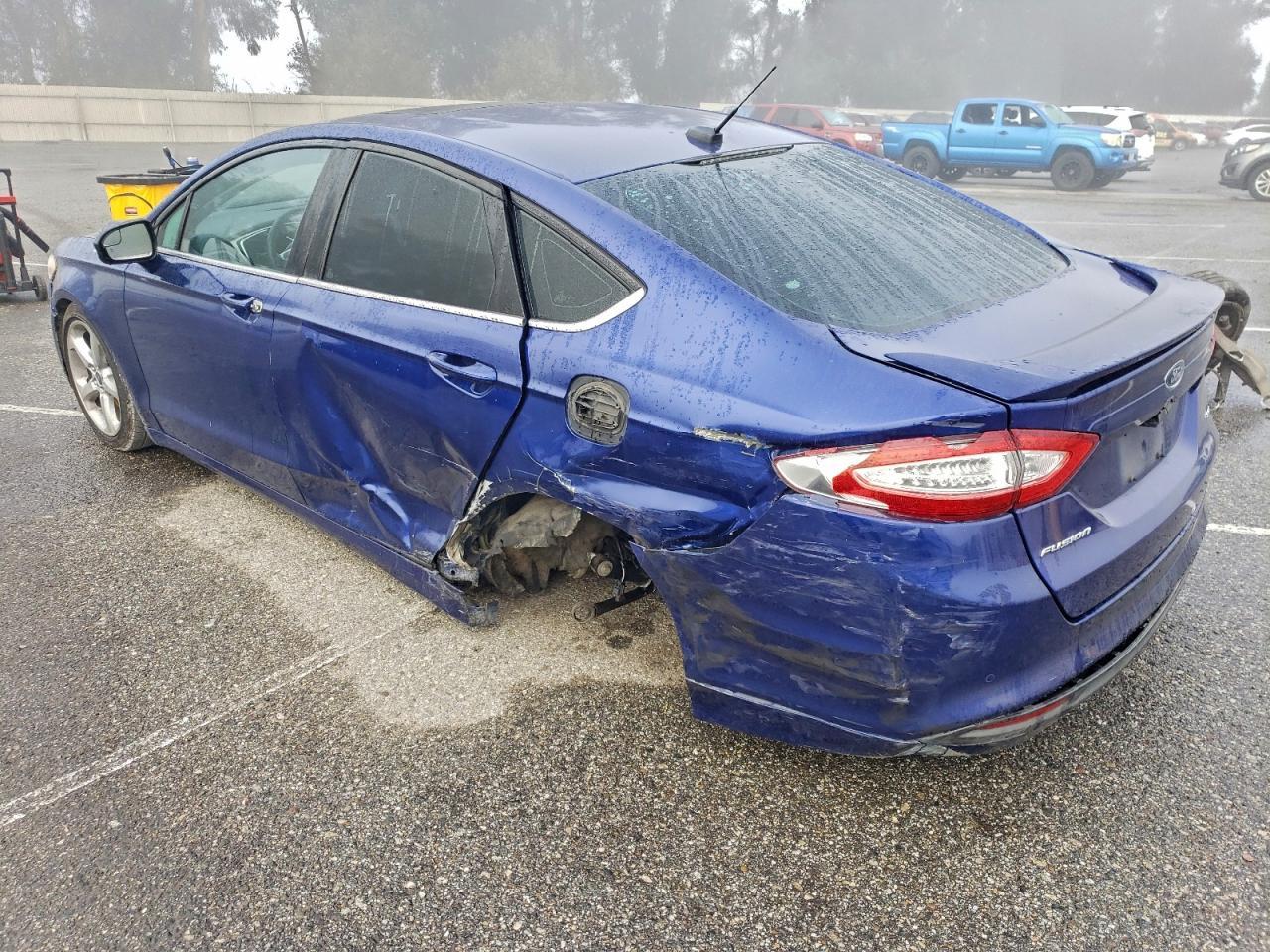 2014 Ford Fusion Se - Фото 2
