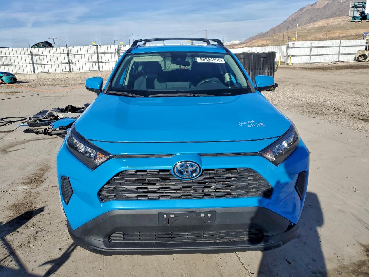 2021 Toyota Rav4 Le - Image 5