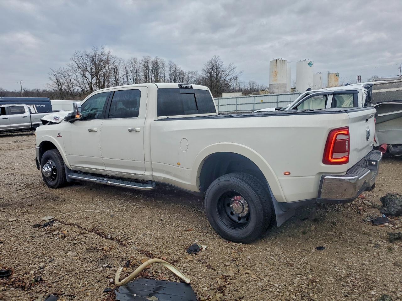 2020 Ram 3500 Laramie - Фото 2