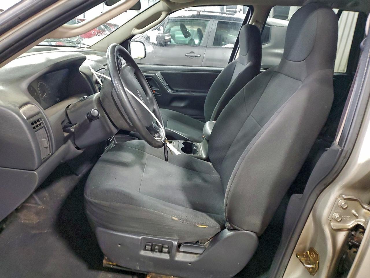 2003 Jeep Grand Cherokee Laredo - Image 7