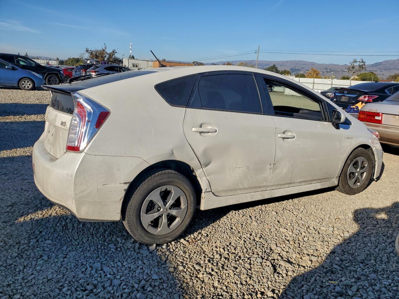 2015 Toyota Prius - Фото 3