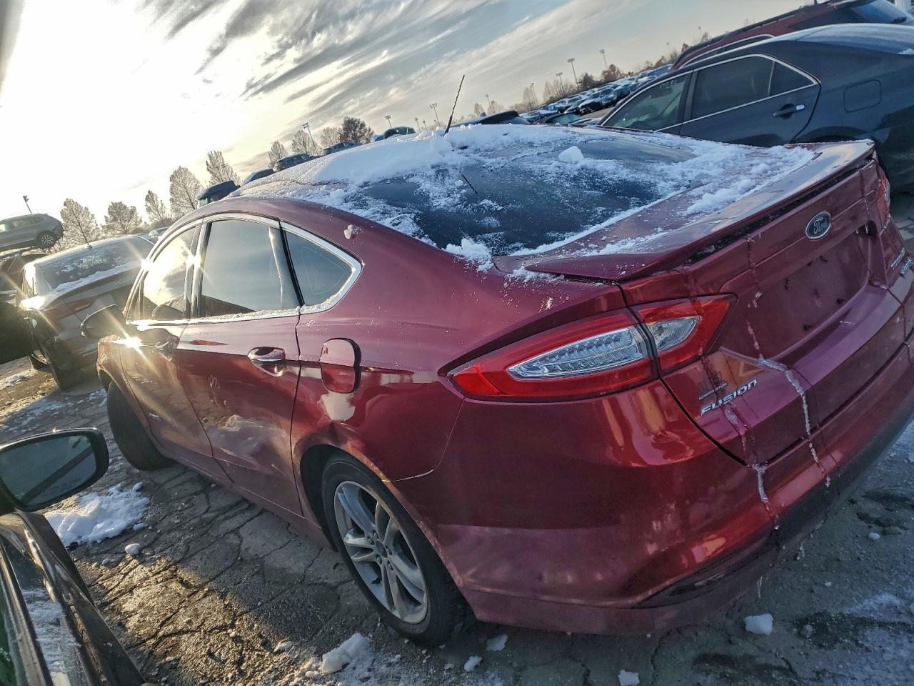 2015 Ford Fusion Titanium Hev - Image 2
