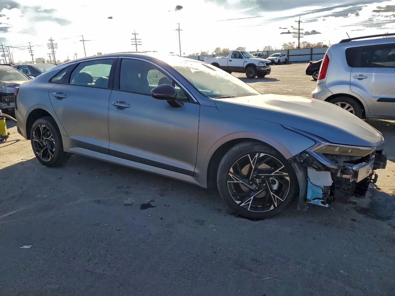 2026 Kia K5 - Фото 4