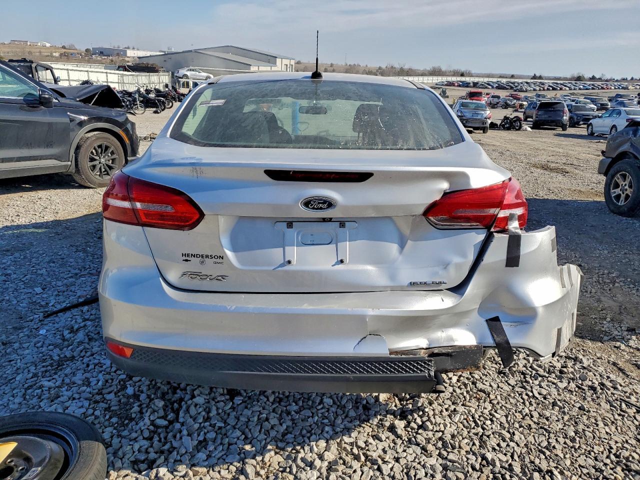 2016 Ford Focus S - Фото 6