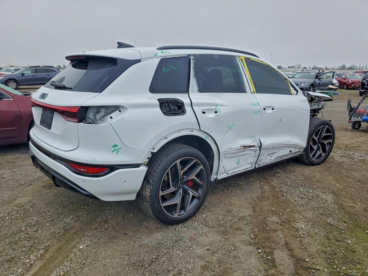 2025 Audi Sq6 E-Tron Premium Plus - Image 3