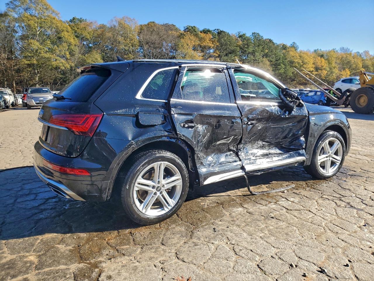 2022 Audi Q5 E Premium 55 - Фото 3