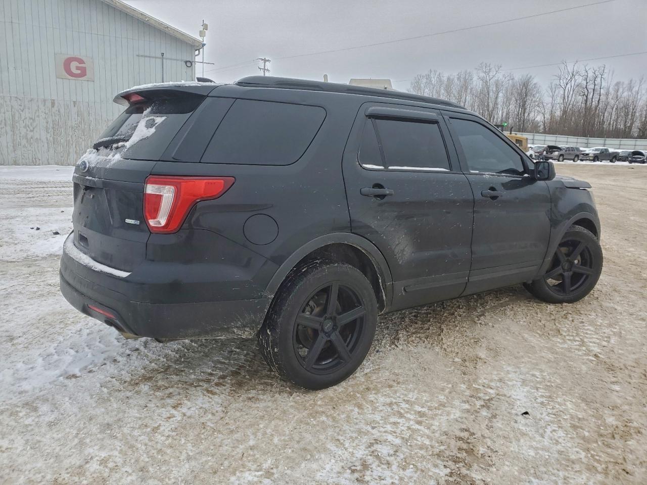 2016 Ford Explorer - Image 3